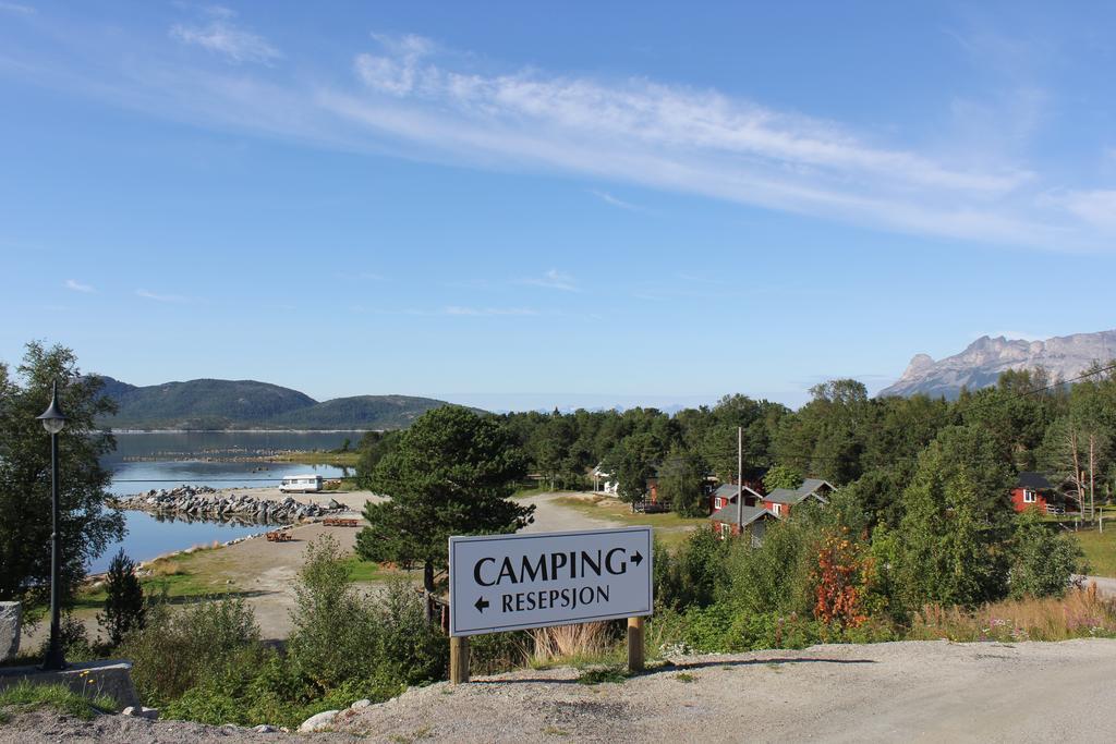 Ulvsvag Gjestgiveri Og Fjordcamping As Ngoại thất bức ảnh